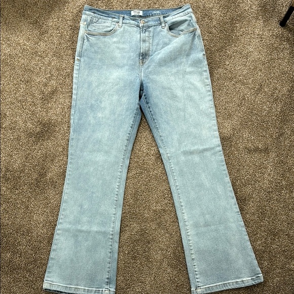 Light wash bootcut jeans - Picture 1 of 4